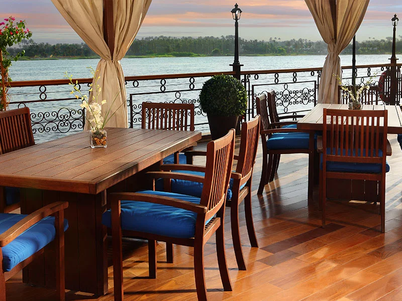 Sun-deck dining aboard Sonesta Amirat