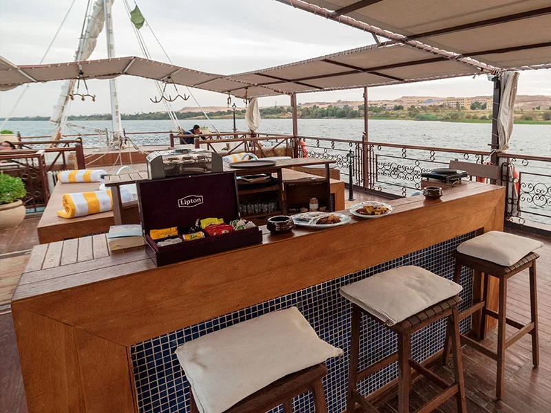 Sun-deck bar aboard Sonesta Amirat