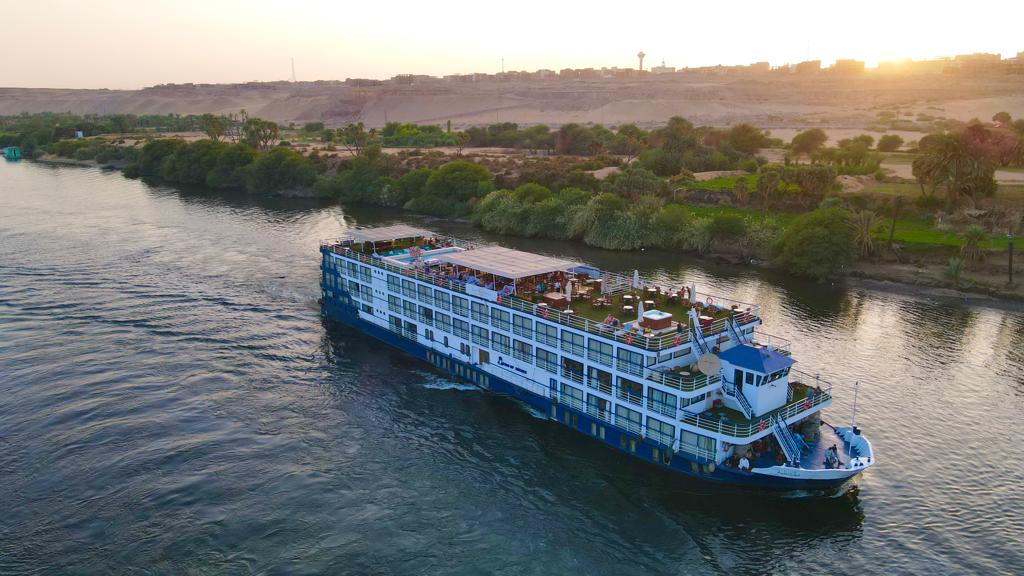 M/S King of Thèbes