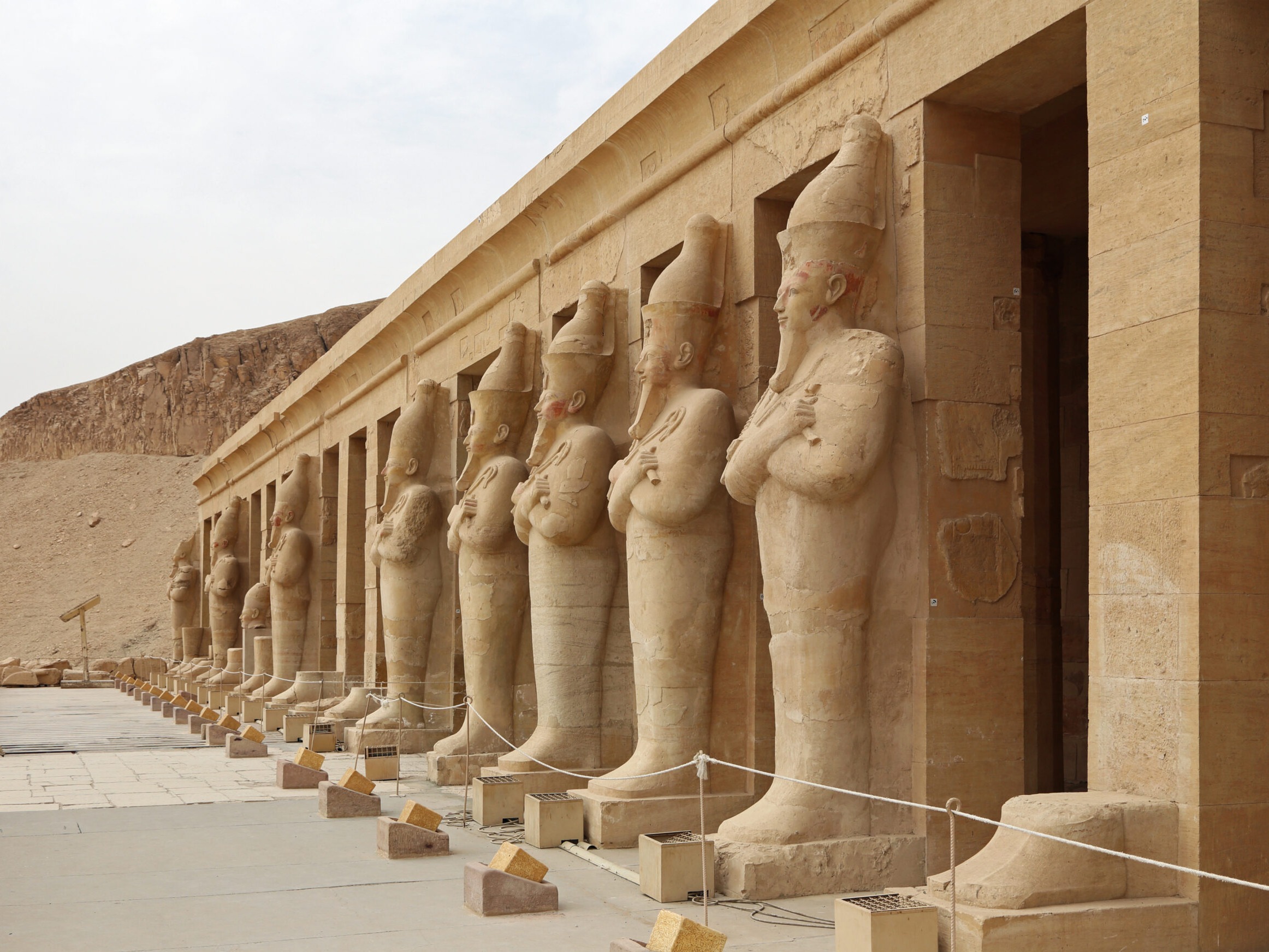 Temple of Hatshepsut statues