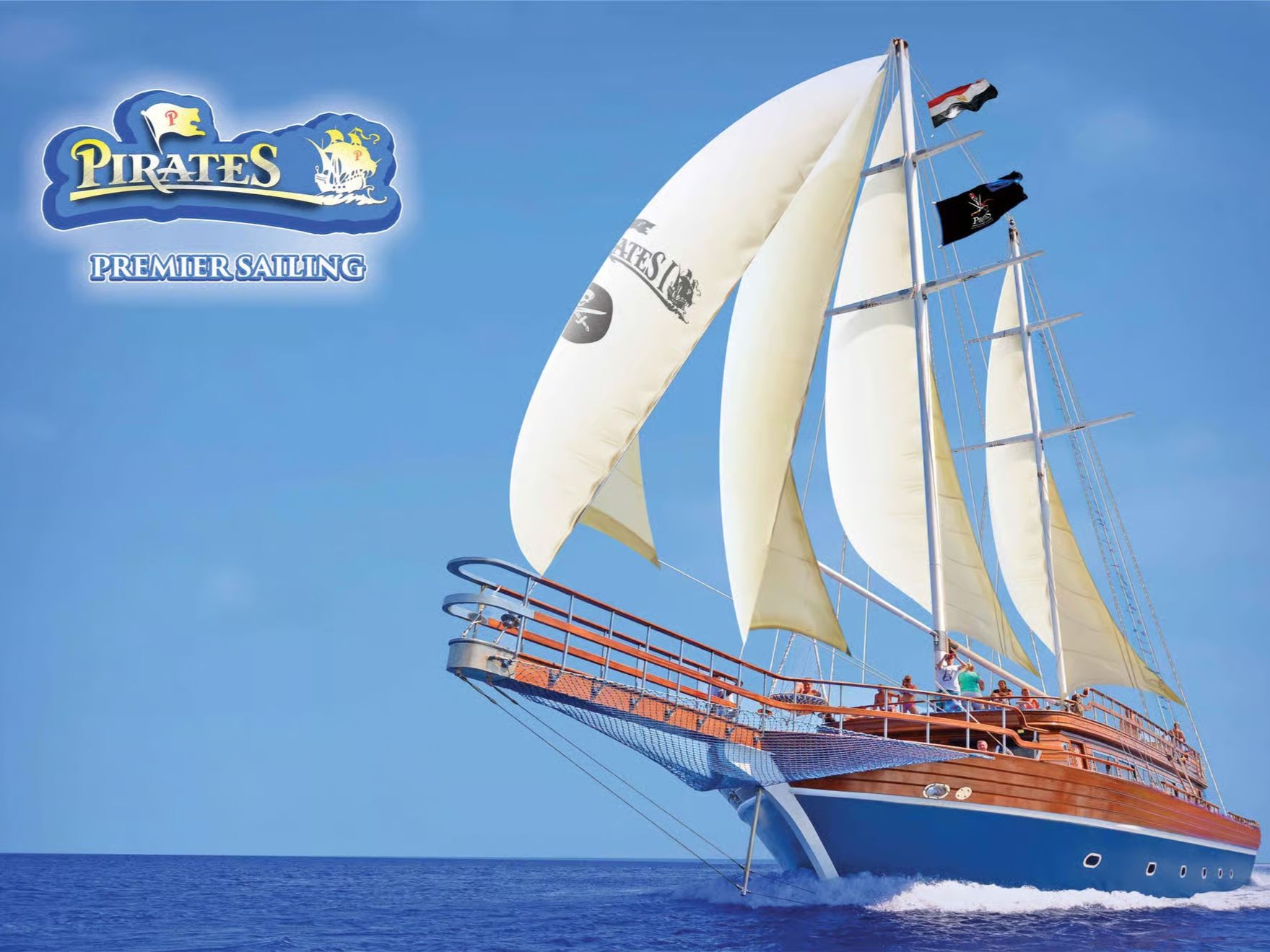 Piraten-Segelschiff-Yacht auf dem Roten Meer