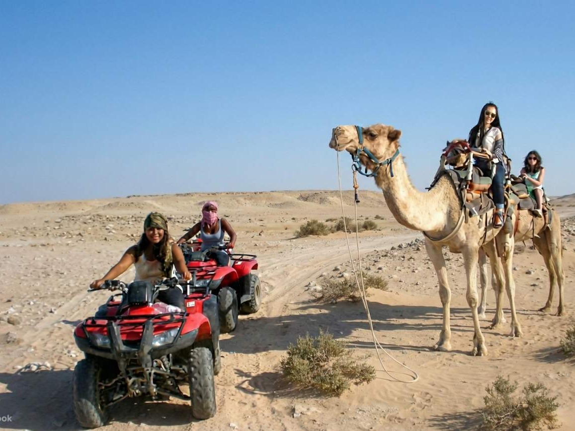 Group driving in the desert